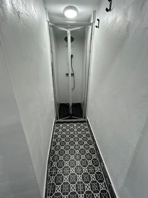 Apartamento Recien Reformado Con 5 Habitaciones Y 3 Banos Madrid Dış mekan fotoğraf