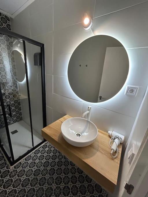 Apartamento Recien Reformado Con 5 Habitaciones Y 3 Banos Madrid Dış mekan fotoğraf