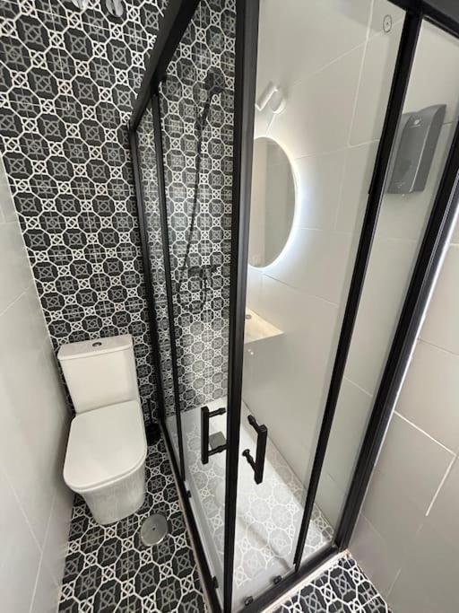 Apartamento Recien Reformado Con 5 Habitaciones Y 3 Banos Madrid Dış mekan fotoğraf